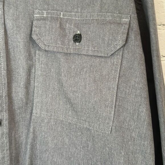 Wrangler Mens Size 2XL Relaxed Fit Button Up Shirt Chambray Gray - Picture 3 of 10